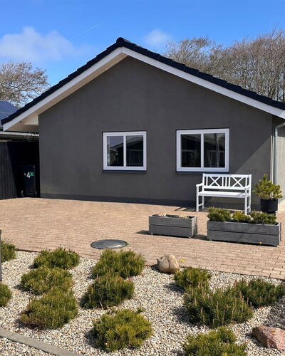 Eino - 150M from the Sea