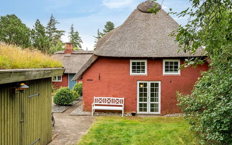 Wiss - 4.1Km from the Sea: Grass, Wood, Rural Area, Shrub, Cottage, Roof, Plain, Land Lot, Home, Groundcover