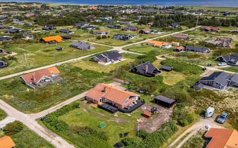 Elviira - 600M from the Sea: Grass, Grassland, Landscape, Ecoregion, Plain, Plant Community, Land Lot, Outdoor Furniture, Prairie, Shrubland