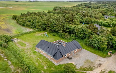 Botmar - 1.5Km from the Sea: Grass, Grassland, Landscape, Ecoregion, Plain, Plant Community, Land Lot, Outdoor Furniture, Prairie, Shrubland