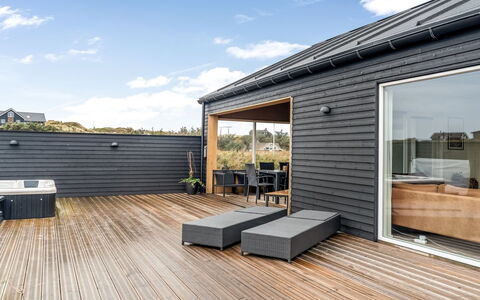 Dreng - 300M from the Sea: Cottage, Shed, Hut, Farmhouse, Prairie, Shack, Barn, Log Cabin, Garden Buildings