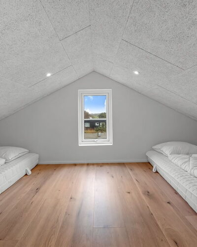 Dreng - 300M from the Sea