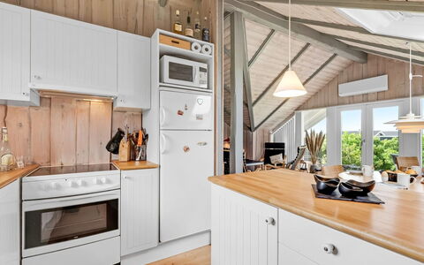 Angelie - 400M from the Sea: Kitchen, Kitchen Appliance, Major Appliance, Wood, Home Appliance, Countertop, Cabinetry, Flooring, Furniture, Interior Design
