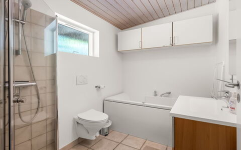 Dagny - 100M from the Sea: Flooring, Floor, Plumbing Fixture, Interior Design, Wall, Sink, Bathroom, Wood, Bathroom Sink, Ceiling