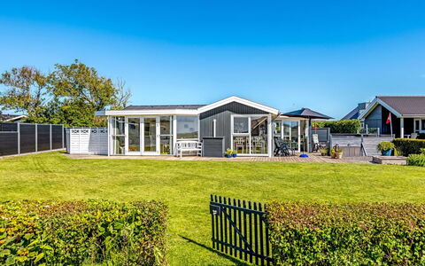 Reima - 50M from the Sea: Wood, Home, Porch, Deck, Hardwood, Roof, Wood Stain, Wood Flooring, Eco Hotel