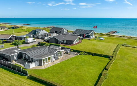 Reima - 50M from the Sea: Wood, Home, Porch, Deck, Hardwood, Roof, Wood Stain, Wood Flooring, Eco Hotel