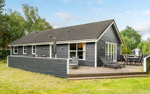 Felina - from the Sea: Cottage, Siding, Garden Buildings, Porch, Log Cabin