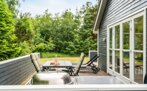 Felina - from the Sea: Siding, Home, Outdoor Furniture, Cottage, Garden, Chair, Garden Buildings, Deck, Yard, Lawn
