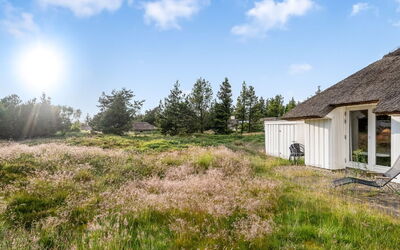 Elenor - 1.1Km from the Sea
