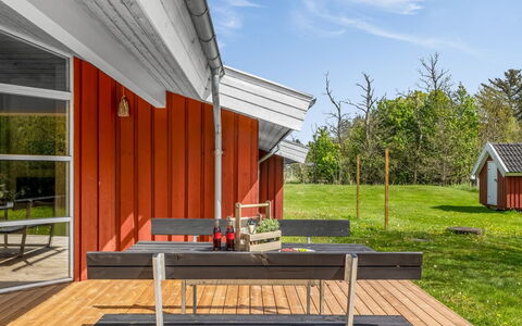 Bruna - 300M from the Sea: Grass, Grassland, Land Lot, Cottage, Rural Area, Meadow, Garden Buildings, Garden, Shed