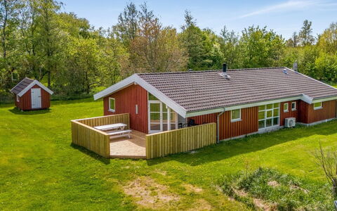 Bruna - 300M from the Sea: Grass, Grassland, Land Lot, Cottage, Rural Area, Meadow, Garden Buildings, Garden, Shed