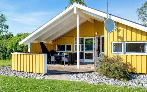 Guja - 250M from the Sea: Wood, Roof, Architecture, Home, House, Cottage, Siding, Hardwood, Slope, Estate