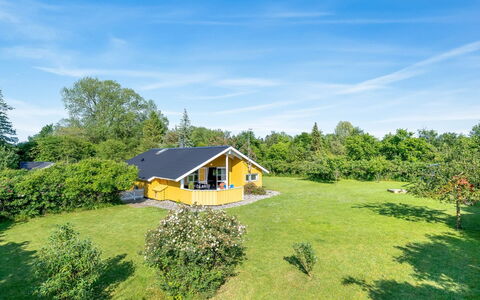 Guja - 250M from the Sea: Wood, Roof, Architecture, Home, House, Cottage, Siding, Hardwood, Slope, Estate
