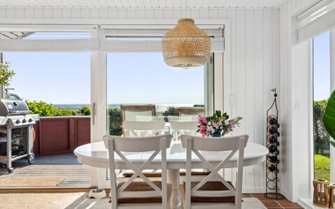 Anselmi - 25M from the Sea: Furniture, Interior Design, Chair, Flooring, Floor, Table, Wood, Ceiling, Kitchen & Dining Room Table, Dining Room