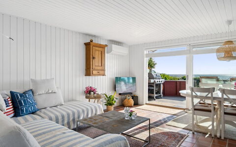 Anselmi - 25M from the Sea: Wood, Roof, Home, House, Architecture, Siding, Land Lot, Cottage, Shed, Garden Buildings