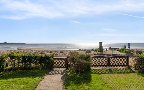 Anselmi - 25M from the Sea: Wood, Roof, Home, House, Architecture, Siding, Land Lot, Cottage, Shed, Garden Buildings
