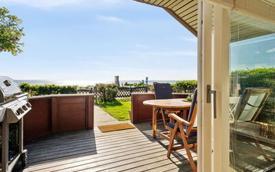 Anselmi - 25M from the Sea
