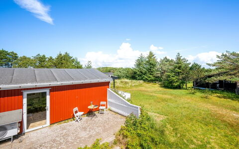 Arntraud - 500M from the Sea: Cottage, Shed, Hut, Farmhouse, Prairie, Shack, Barn, Log Cabin, Garden Buildings