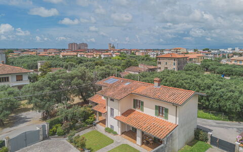 Villa Giuliana: Cloud, Sky, Plant, Building, Property, Window, Tree, House, Land Lot, Urban Design