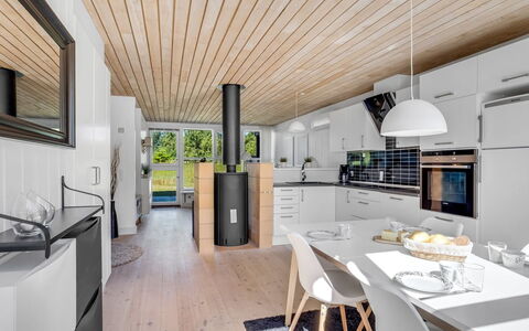 Clea - 300M from the Sea: House, Roof, Home, Cottage, Shed, Garden Buildings, Siding, Yard, Log Cabin, Hut