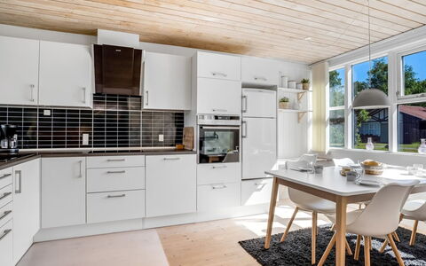 Clea - 300M from the Sea: House, Roof, Home, Cottage, Shed, Garden Buildings, Siding, Yard, Log Cabin, Hut