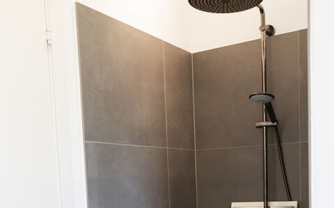 Nico - 600M from the Sea: Shower Head, Flooring, Plumbing Fixture, Shower, Interior Design, Floor, Ceiling, Light Fixture, Bathroom, Shower Bar