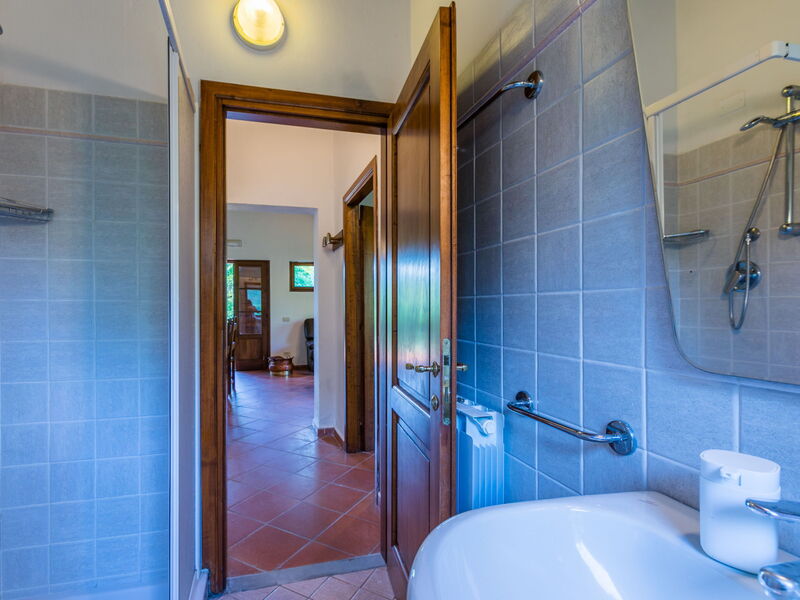 Accommodation:&nbsp;Cerretino Tettoia 647.1