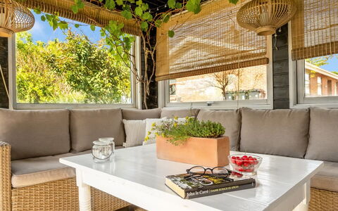 Cillvur - 8Km from the Sea: Furniture, Interior Design, Flooring, Floor, Ceiling, Room, Chair, Table, Apartment, Kitchen & Dining Room Table