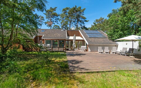 Auvo - 200M from the Sea: Wood, Roof, Architecture, Home, House, Cottage, Siding, Hardwood, Slope, Estate