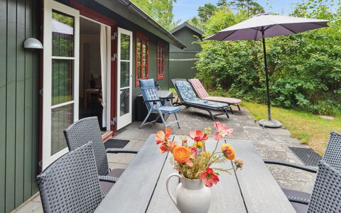 Gail - 200M from the Sea: Wood, Roof, Architecture, Home, House, Cottage, Siding, Hardwood, Slope, Estate