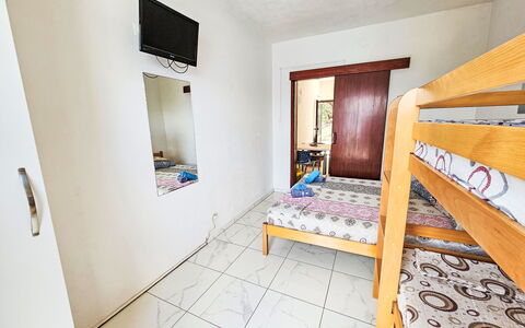 Accommodation:&nbsp;Octopus 300.3