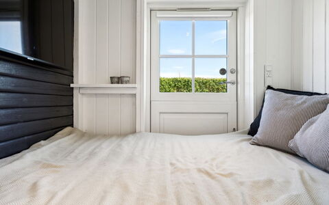 Kim - 250M from the Sea: Wood, Bedroom, Floor, Flooring, Interior Design, Bed, Bed Sheet, Linens, Bedding, Room
