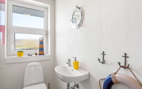 Ljuba - 1.3Km from the Sea: Wall, Plumbing Fixture, Flooring, Interior Design, Floor, Plumbing, Bathroom, Room, Tap, Sink