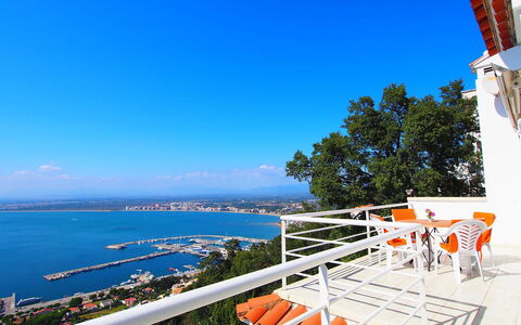 Prudenci: Property, Sky, Vacation, Real Estate, Azure, Sea, Resort, Caribbean, Balcony, Tourism