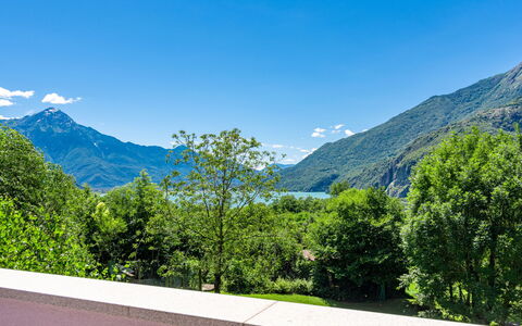 Angelina House: Sky, Cloud, Mountain, Plant Community, Azure, Natural Landscape, Highland, Shade, Slope, Vegetation