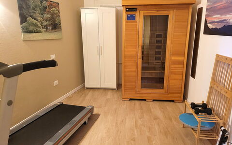 Comfort Apartment, Welness, Terrace: Wood, Flooring, Floor, Room, Wood Flooring, Hardwood, Wood Stain, Varnish, Laminate Flooring