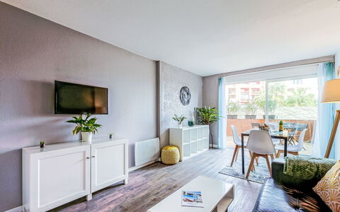 Accommodation:&nbsp;Les Marines de Gassin 320.10
