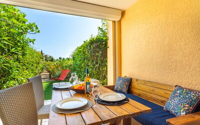 Accommodation:&nbsp;Les Marines de Gassin 320.9