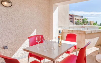 Accommodation:&nbsp;Les Marines 320.12