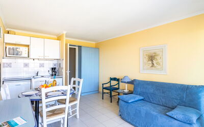 Accommodation:&nbsp;Les Marines de Gassin 320.6