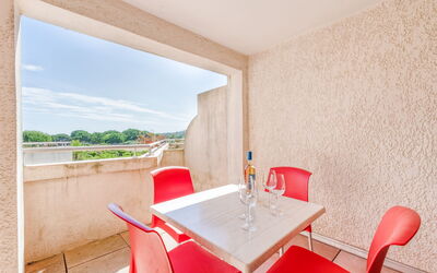 Accommodation:&nbsp;Les Marines 320.12