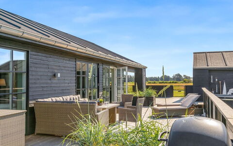 Inola - 1Km from the Sea: House, Home, Residential Area, Cottage, Siding, Estate, Driveway, Yard