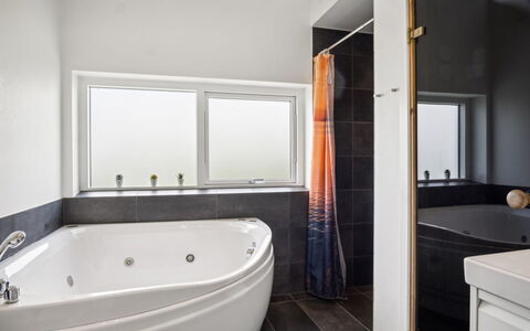 Gloria - 500M from the Sea: Bathtub, Plumbing Fixture, Bathroom, Flooring, Interior Design, Floor, Ceiling, Plumbing, Lighting, Tap