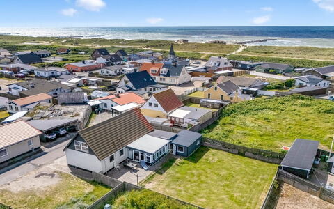 Darja - 300M from the Sea: House, Roof, Home, Cottage, Shed, Garden Buildings, Siding, Yard, Log Cabin, Hut