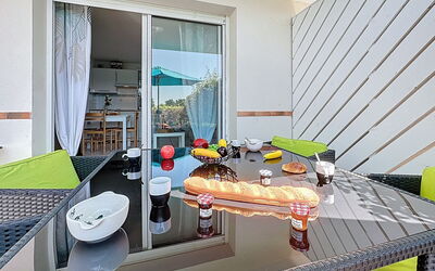 Accommodation:&nbsp;L'Orée du Golf 280.3
