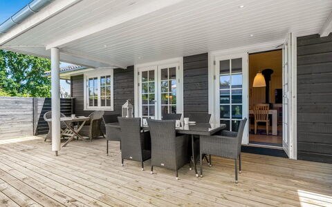 Felicia - 350M from the Sea: Wood, Home, Porch, Deck, Hardwood, Roof, Wood Stain, Wood Flooring, Eco Hotel