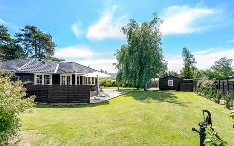 Felicia - 350M from the Sea: Wood, Home, Porch, Deck, Hardwood, Roof, Wood Stain, Wood Flooring, Eco Hotel