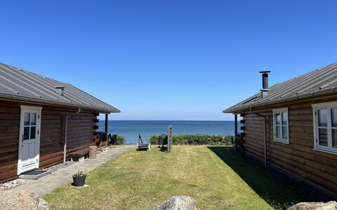 Antim - 10M from the Sea: Wood, Furniture, Apartment, Room, Ceiling, Wood Stain, Chair, Hardwood, Varnish, Lumber