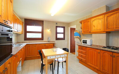 Accommodation:&nbsp;Las Alondras 325.1