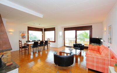 Accommodation:&nbsp;Las Alondras 325.1